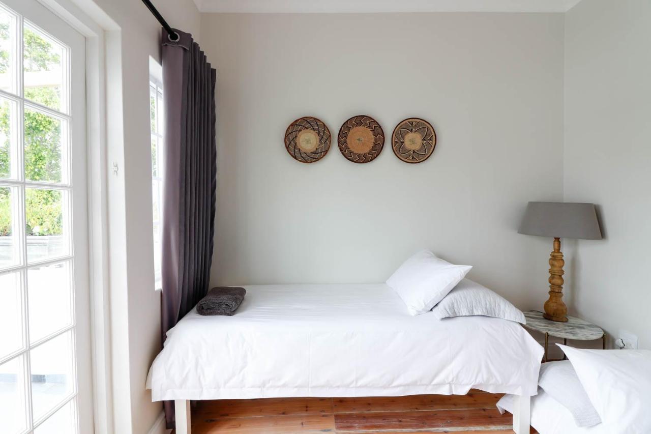 Whispering Oaks Guest House Джордж Екстериор снимка