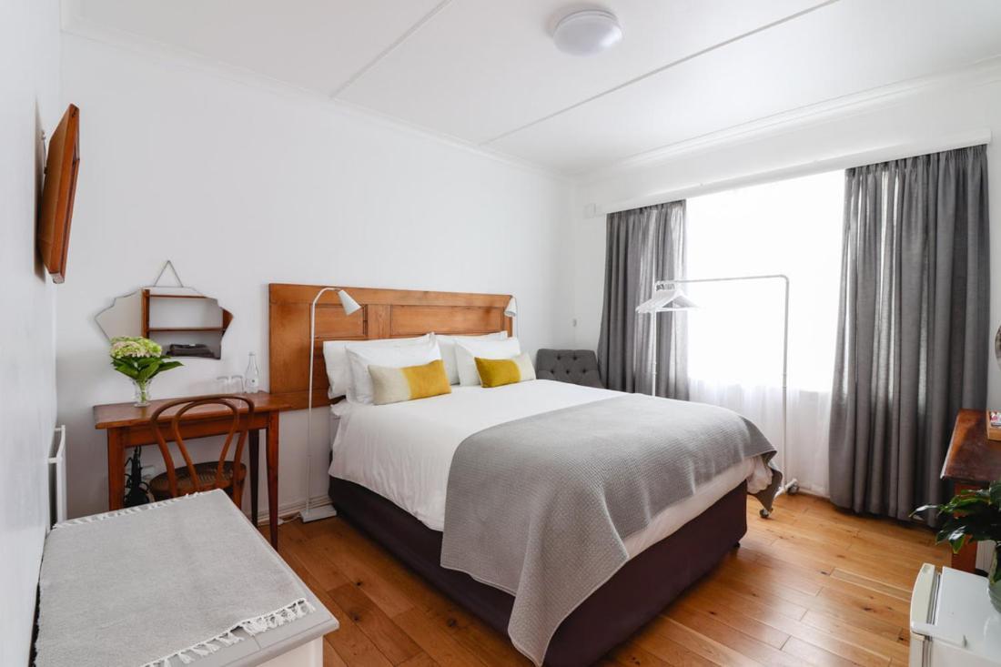 Whispering Oaks Guest House Джордж Екстериор снимка